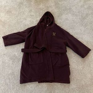 New with tags Vetements designer robe. Color: Burgundy